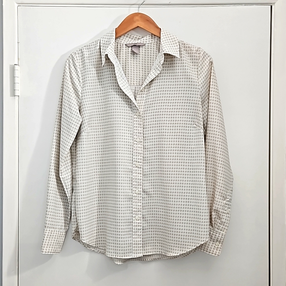 Top - Houndstooth Pattern Button Up